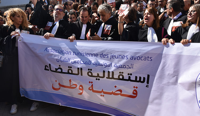 En colère, les avocats réclament l’indépendance de la Justice (Vidéo)