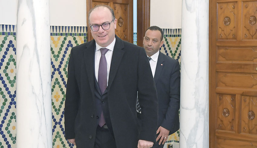 Crise politique, effervescence sociale et situation économique : Les chantiers qui attendent Fakhfakh