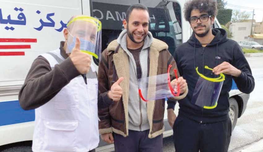 Lutte contre le coronavirus: des visières imprimées en 3D pour aider les soignants