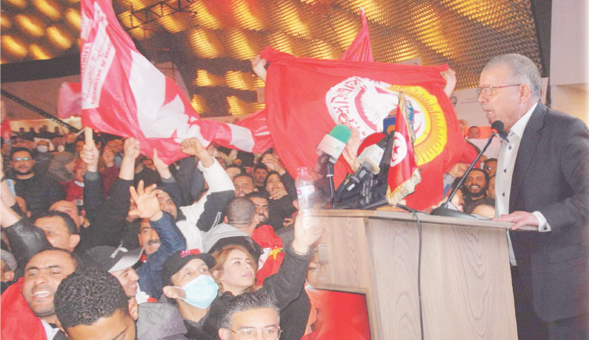 Noureddine Taboubi lors d’un rassemblement syndical portant sur le secteur du transport : «Pas question d’imposer des réformes douloureuses aux Tunisiens »