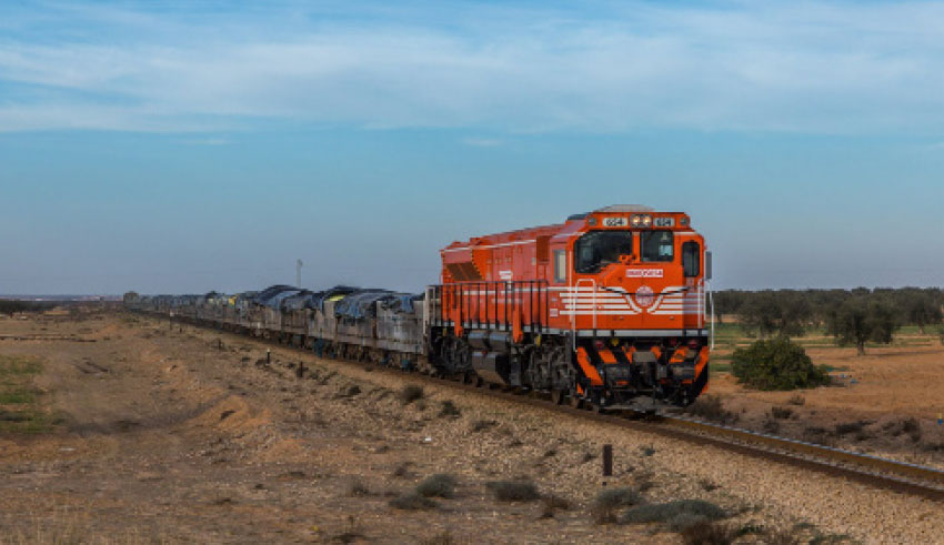 Tunisie – Gafsa : Reprise du transport ferroviaire de phosphate à Redeyef après six ans d&rsquo;interruption