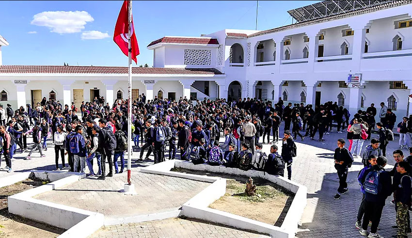 Kébili : Adoption du système de séance unique dans quatre collèges