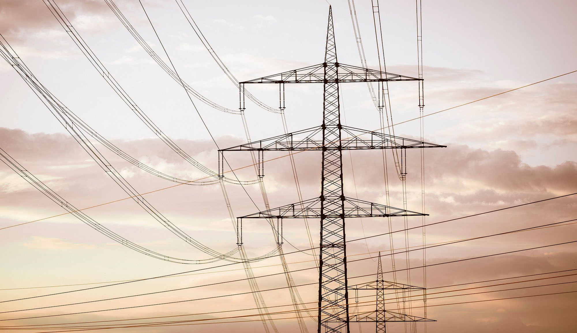 Les achats d’électricité de l’Algérie et de la Libye ont couvert 14% des besoins du marché local