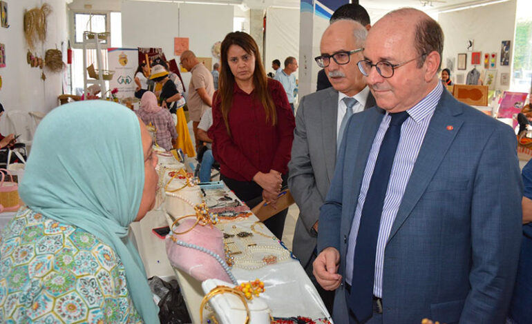 Journées promotionnelles de l’artisanat, à Tunis : Une édition dédiée aux artisans handicapés