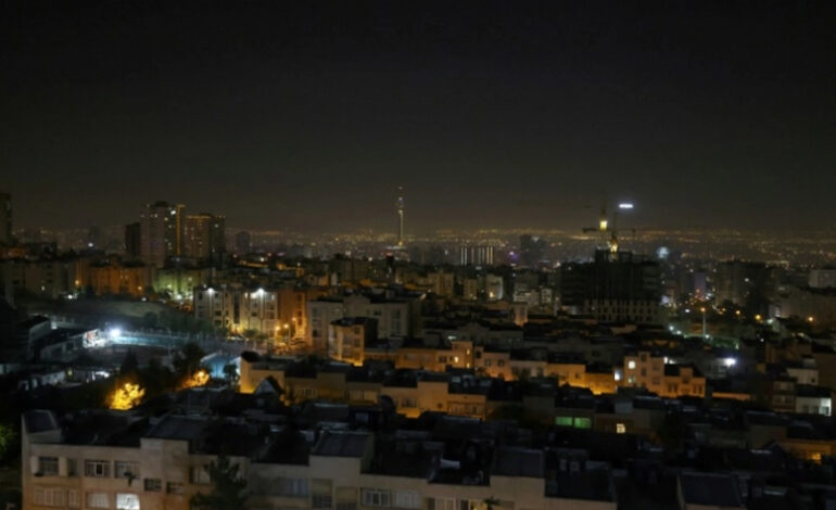 Iran – Frappes sionistes contre « des sites militaires »: Téhéran affirme que sa détermination à se défendre «n’a pas de limites»