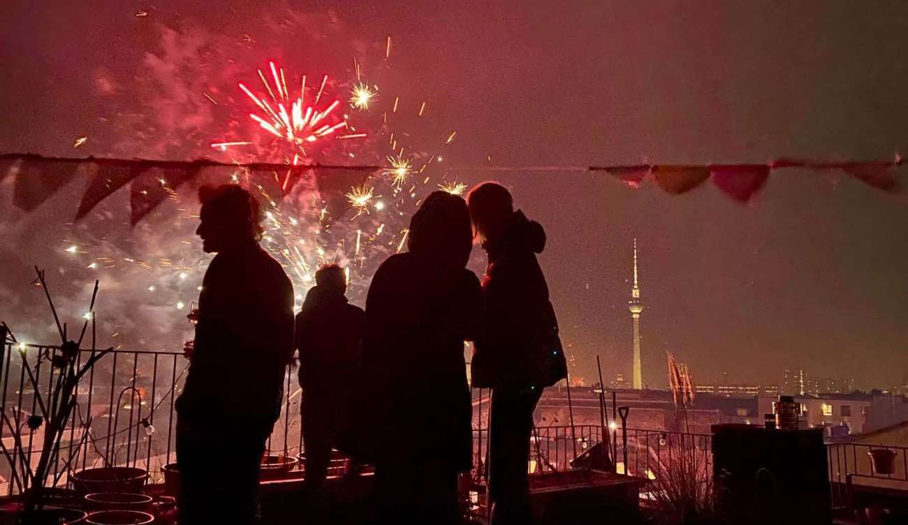 Nouvel An tragique en Allemagne : cinq morts liés aux feux d’artifice