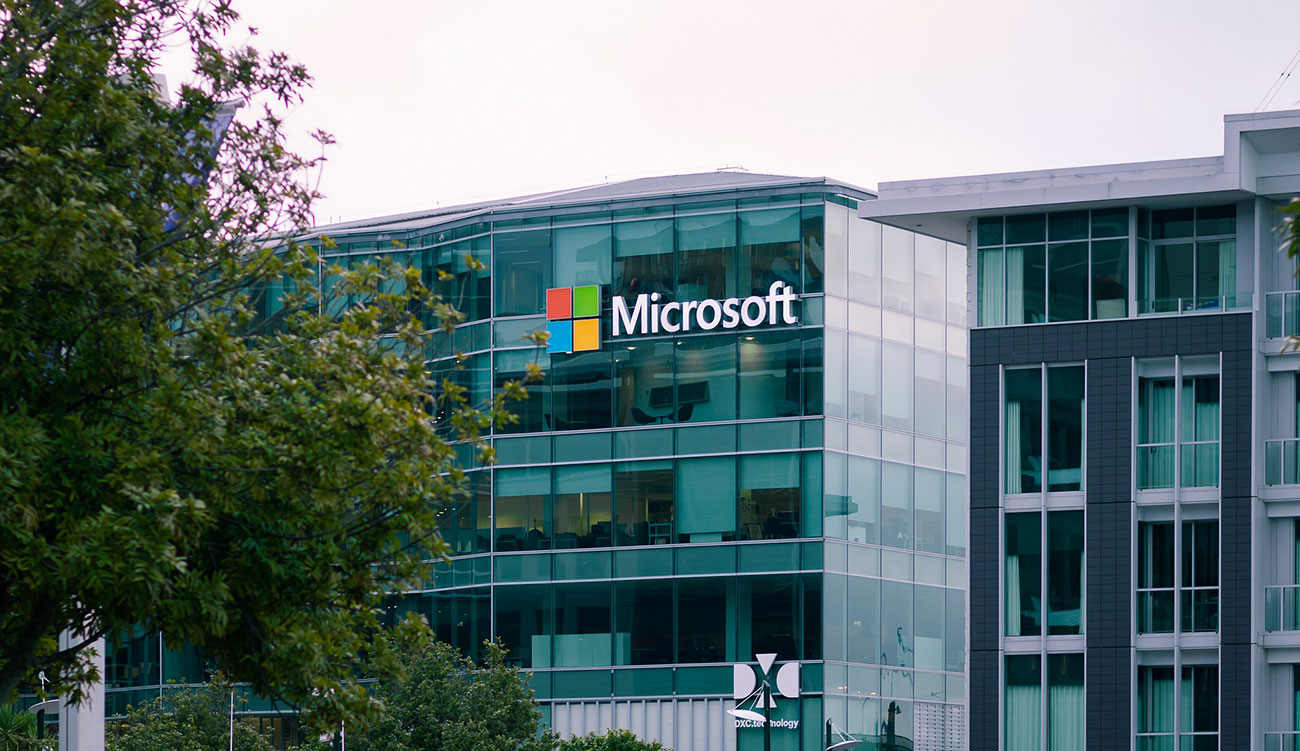 Microsoft investit 80 milliards de dollars pour façonner l’avenir de l’intelligence artificielle