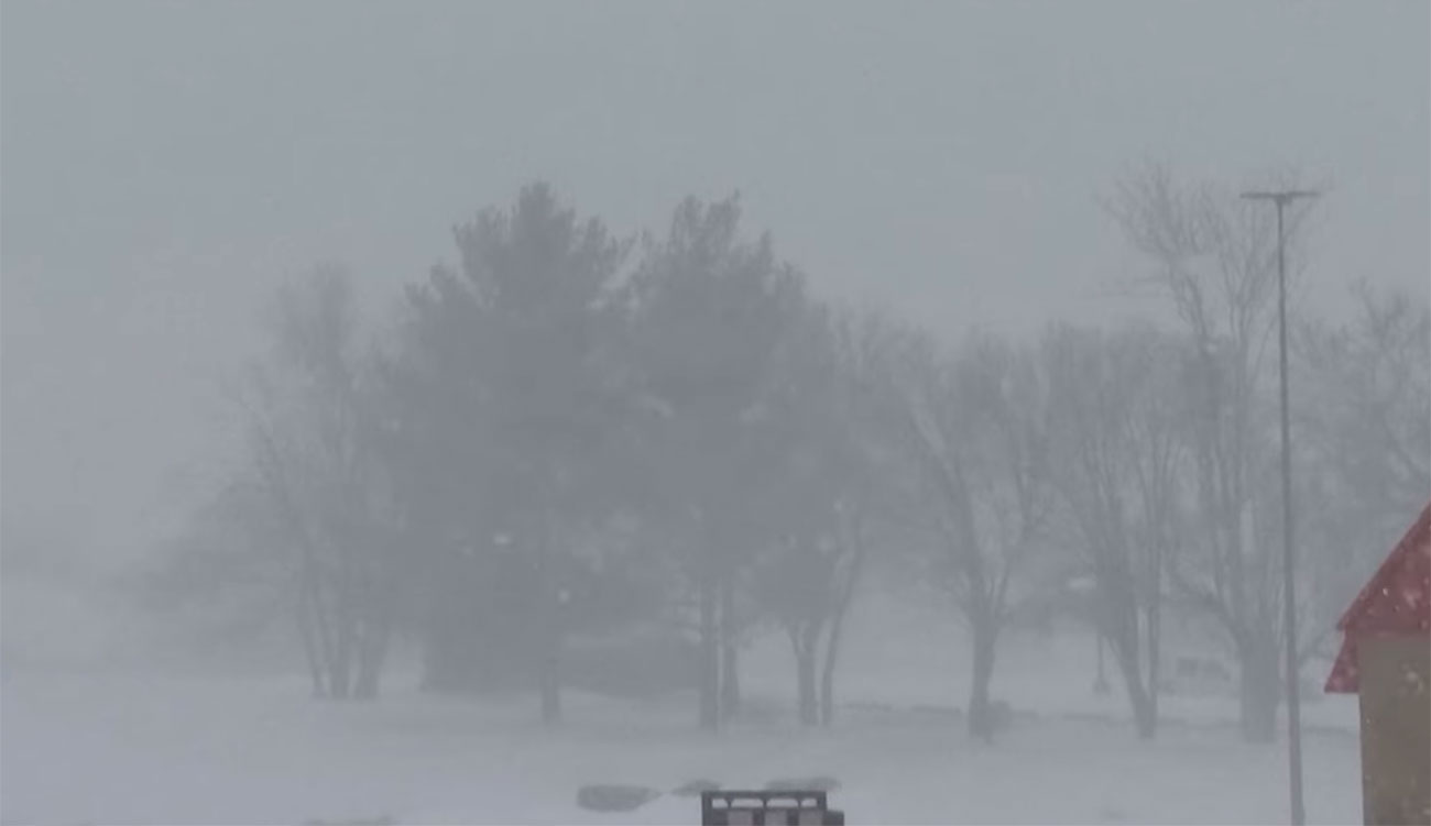 Tempête aux États-Unis : des millions sous la neige, cinq morts recensés
