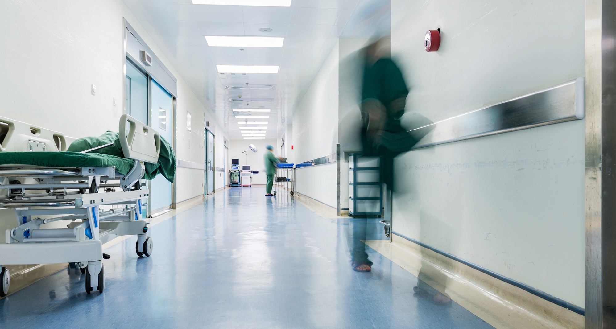 Santé en crise : le recrutement de 4 000 agents...