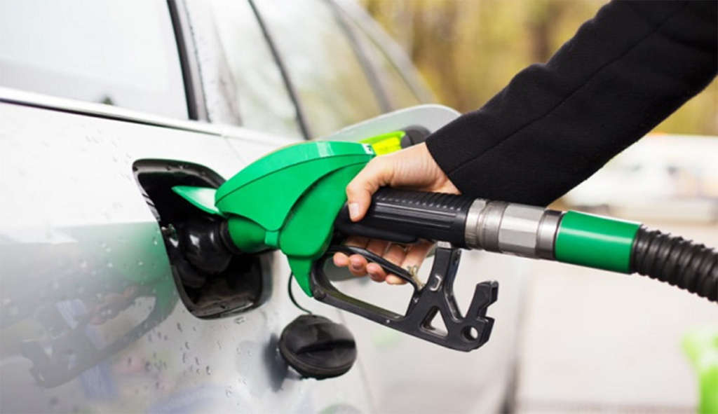 L&rsquo;Algérie revoit à la hausse les tarifs du carburant