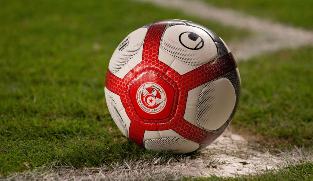 19e journée de Ligue 1 : le CA en tête,...