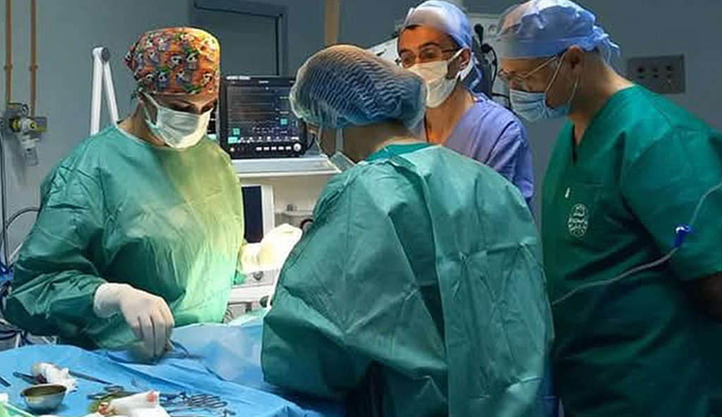 Institut Salah Azaiez : réussite d’une chirurgie rare redonnant une...
