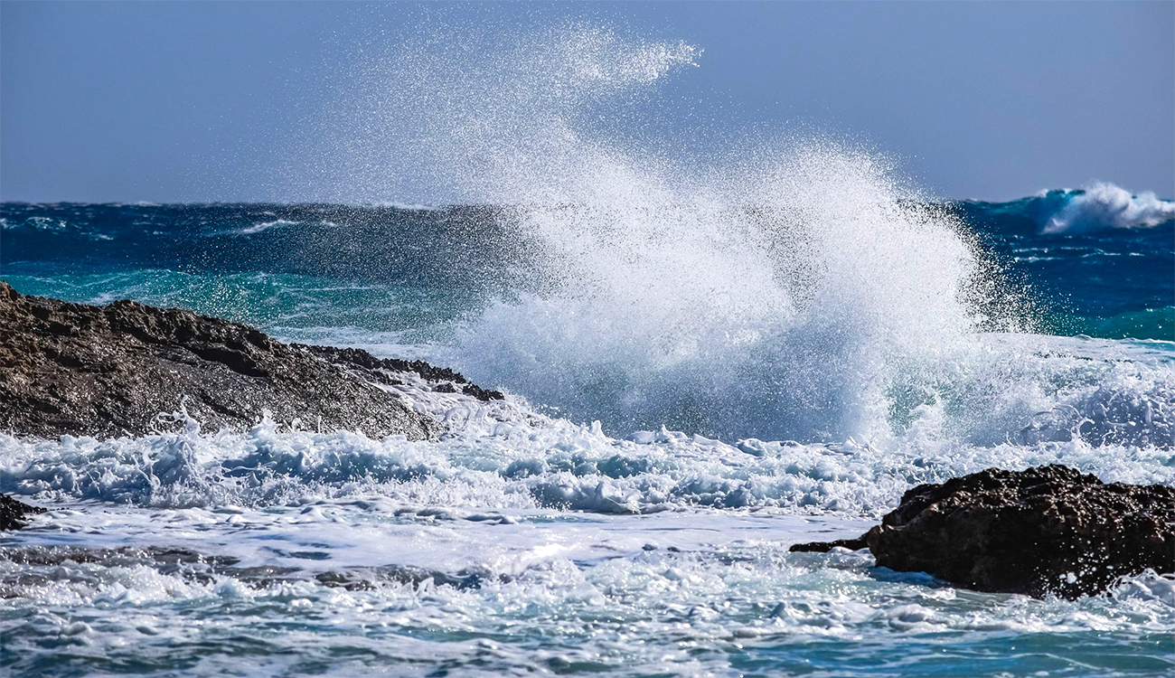 Alerte aux vents forts : mer très agitée sur l’ensemble du littoral tunisien