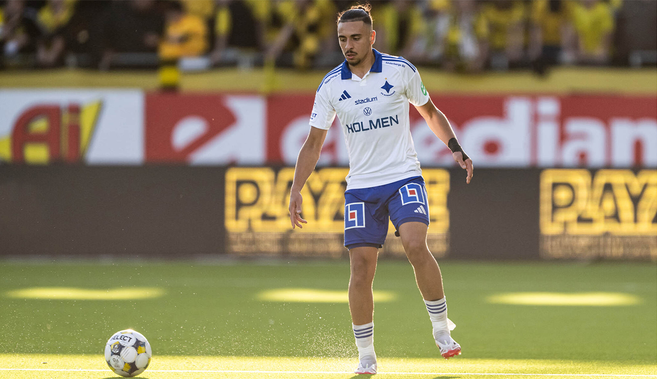 Mercato : Trois clubs sur Moutaz Neffati