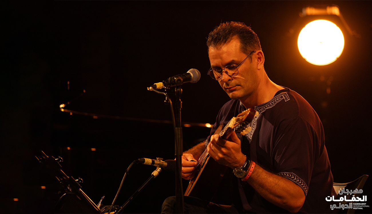 « Koum Tara » envoûte Hammamet : Entre Chaâbi algérien et jazz du monde