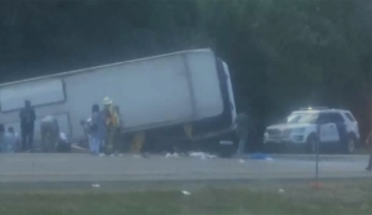 Drame à New York : collision mortelle entre un bus touristique et un semi-remorque