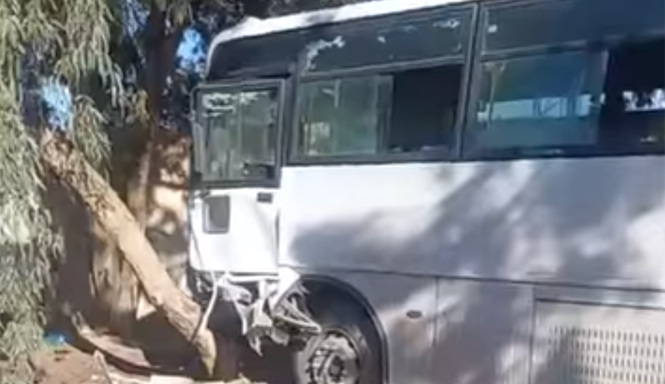 Gafsa : 33 blessés dans une collision entre un camion lourd et un bus transportant des ouvriers