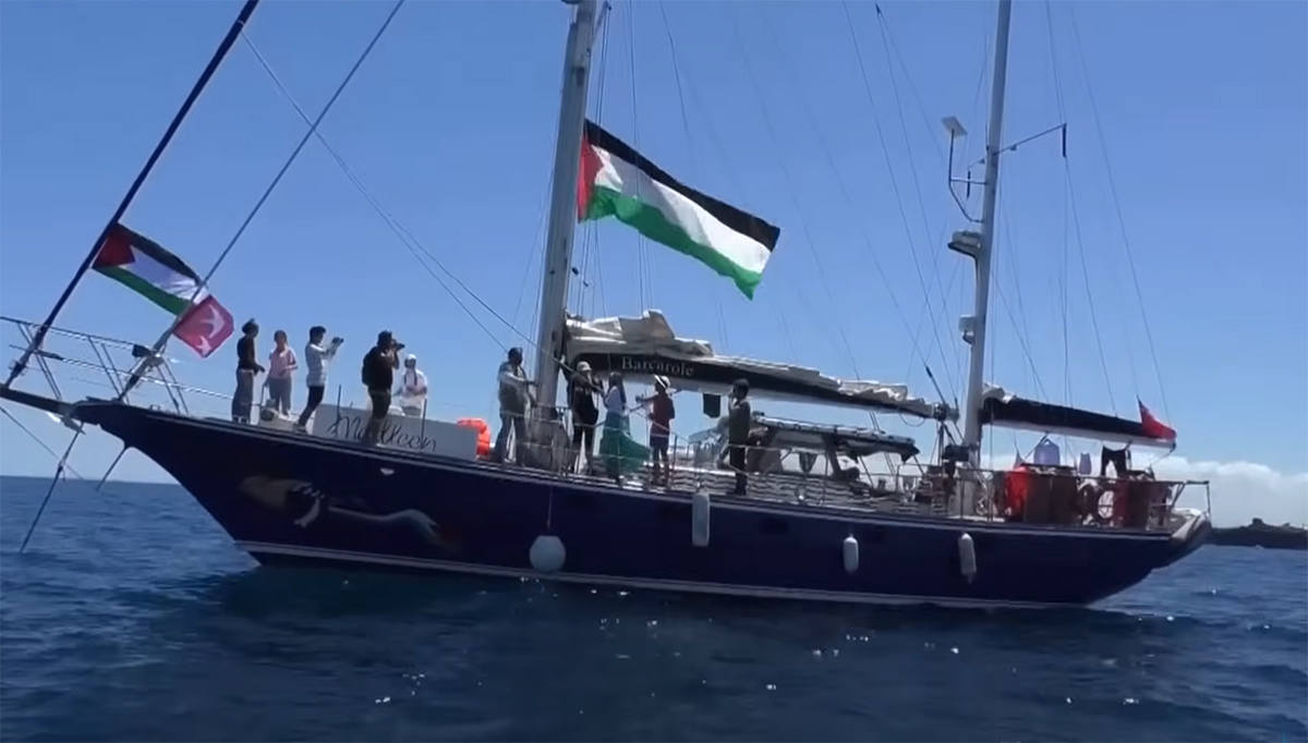 À quelques milles des côtes de Gaza, la flottille Soumoud poursuit sa route…