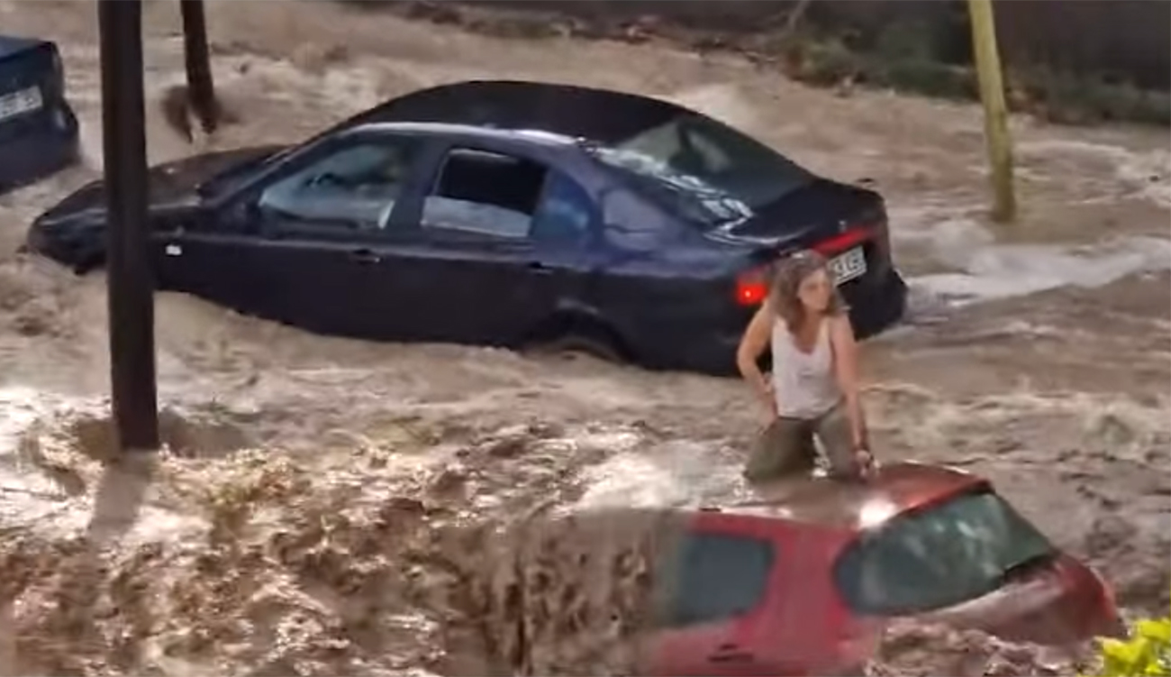 Pluies diluviennes en Espagne : un mort, transports aériens et ferroviaires paralysés