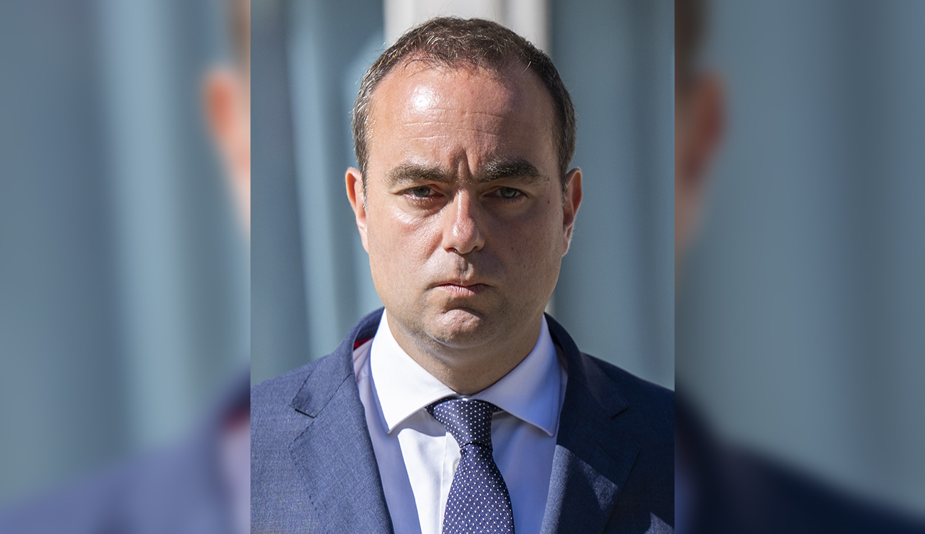 Fin des privilèges à vie pour les anciens premiers ministres français