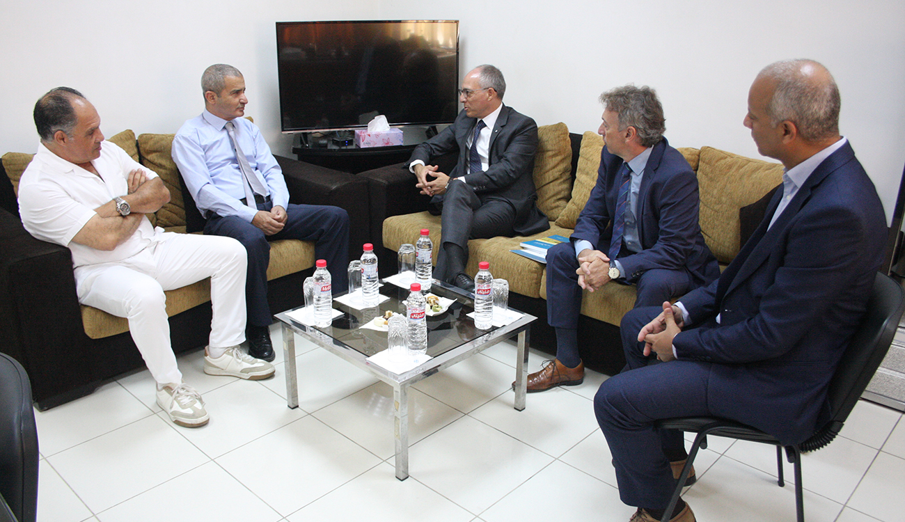 Médias : L’ambassadeur d’Argentine visite La Presse