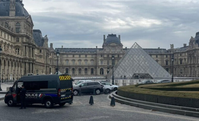 Braquage au musée du louvre