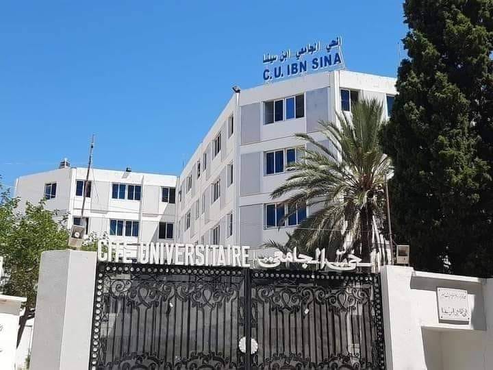 Échange de violence entre étudiants et jet de chaises dans un restaurant universitaire à Sousse