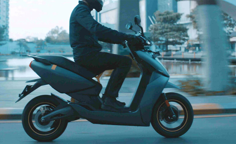 Clin d’œil : Le phénomène des deux-roues prospère et prolifère