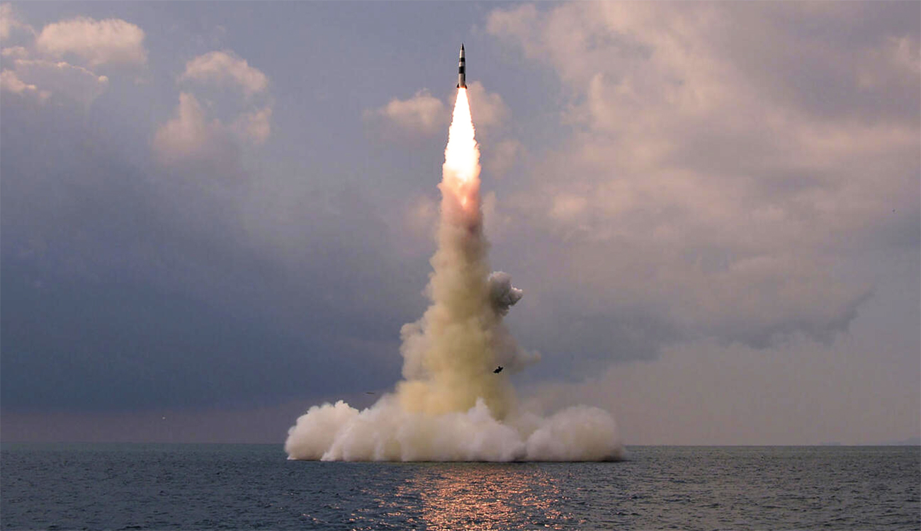 Pays du Golfe : plus de 1 700 missiles et...