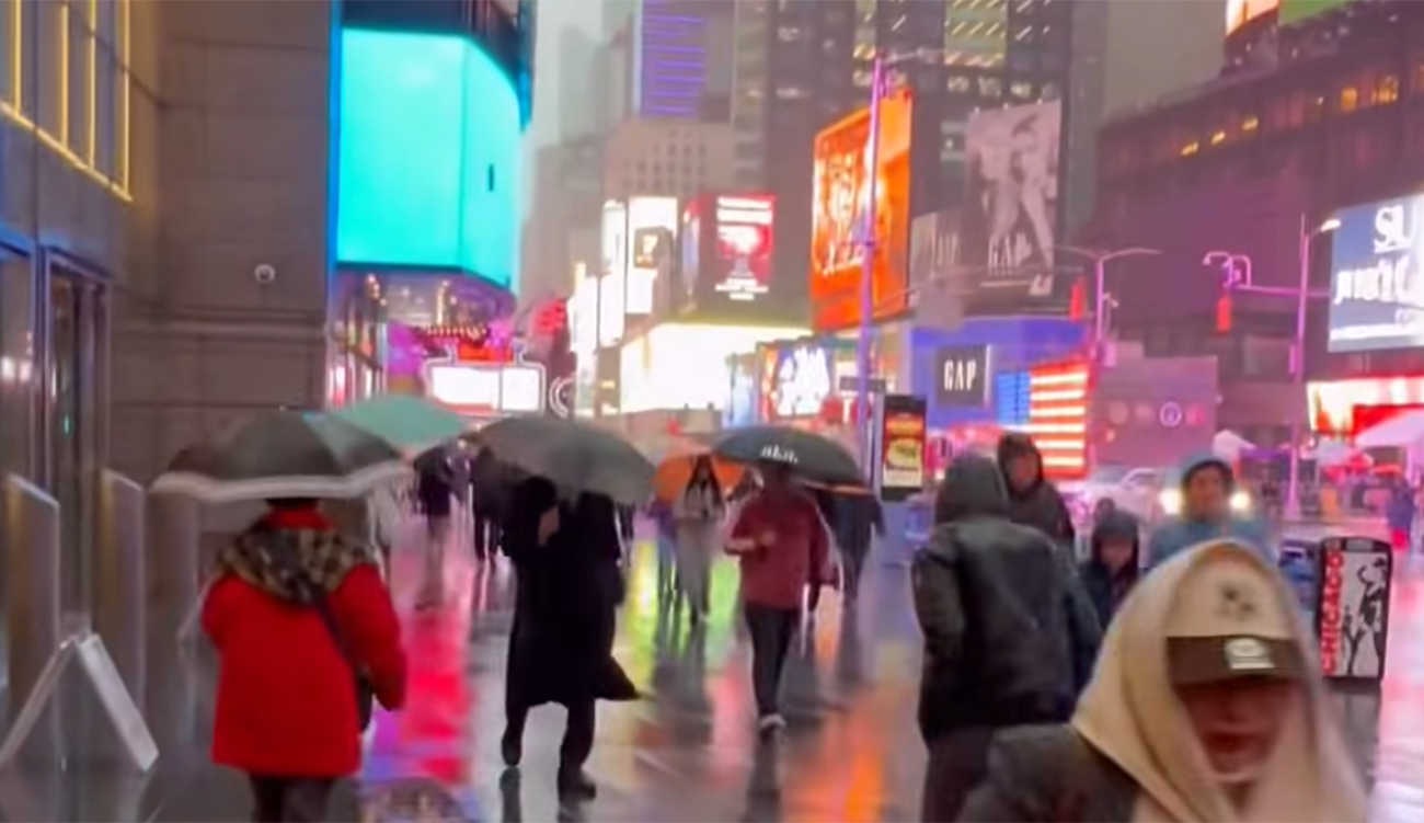 New York en alerte : décès de deux personnes suite...