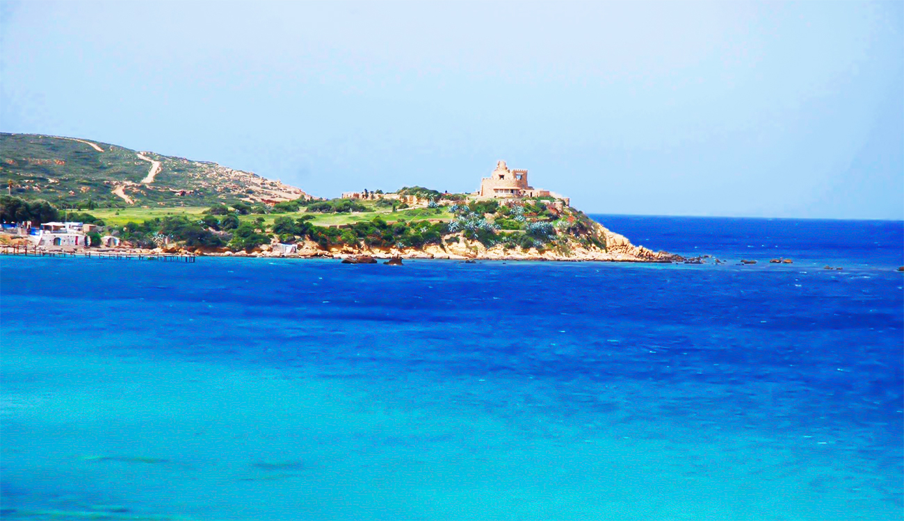 Tekelsa : Une plage menacée entre érosion, pollution et initiatives citoyennes