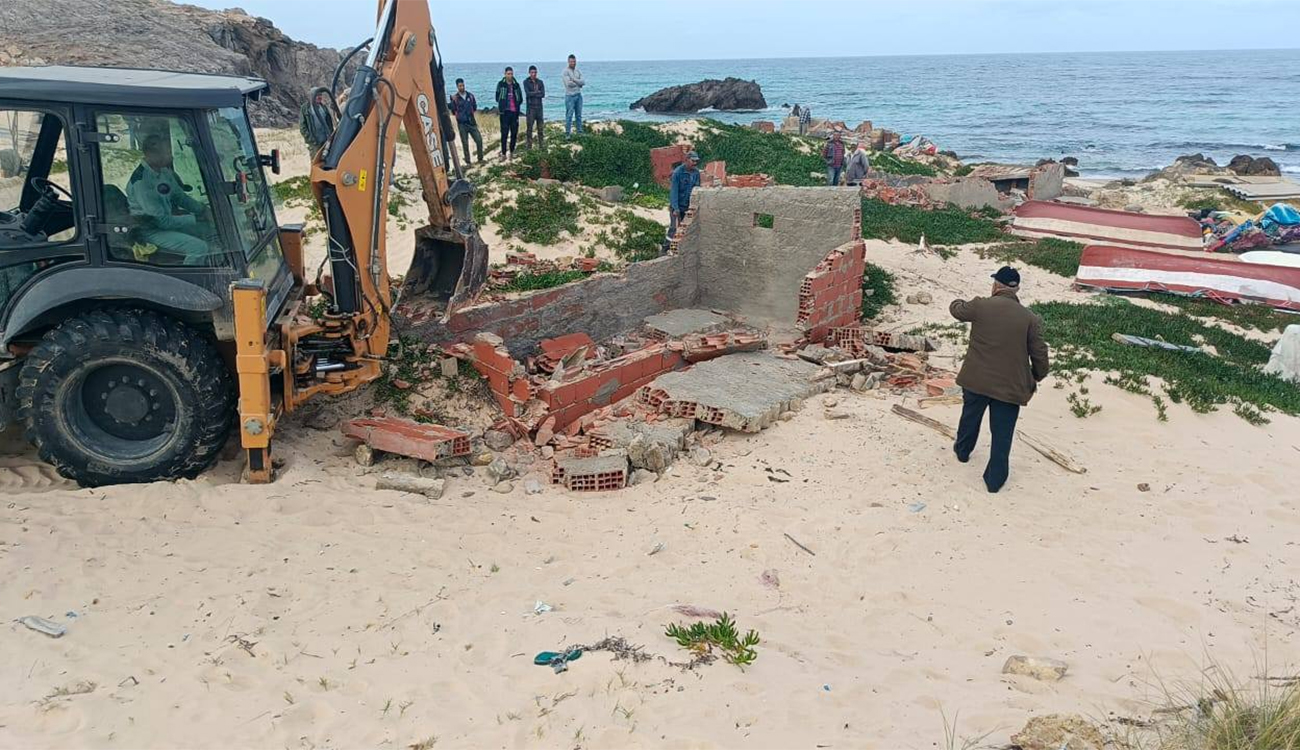 Empiètement sur le domaine public maritime à Bizerte : 4...
