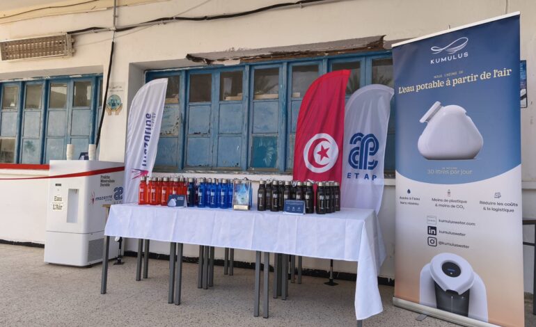 Kébili : 8 appareils Kumulus pour fournir de l’eau potable au lycée d’El Faouar