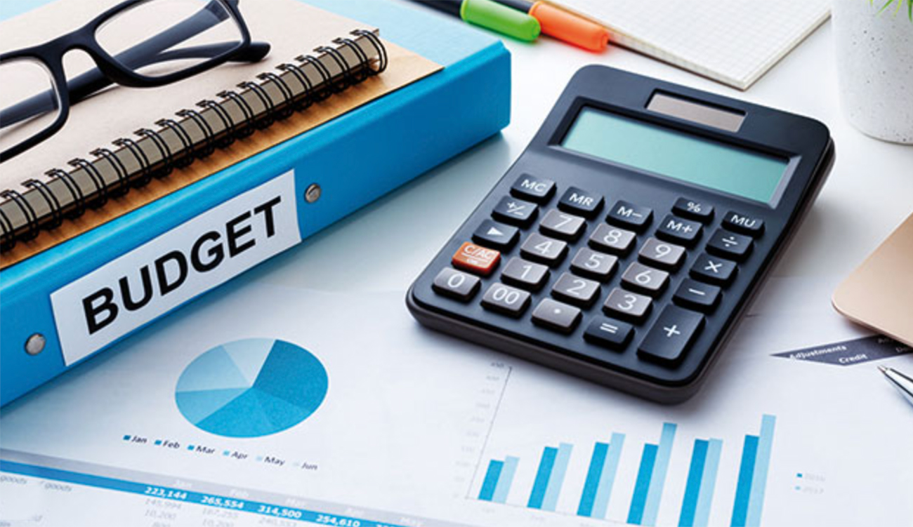 Balance budgétaire : un excédent de l’ordre de 655 MD,...