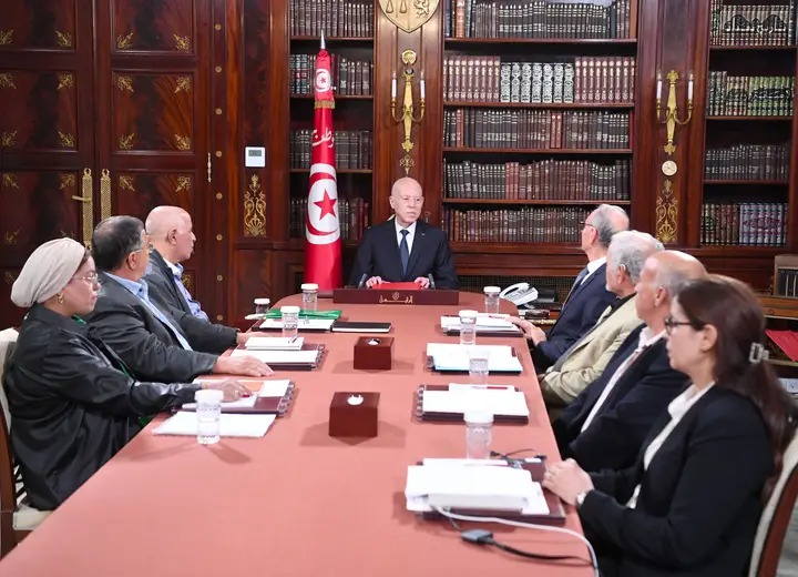 Saïed reçoit le rapport préliminaire sur la crise environnementale à...