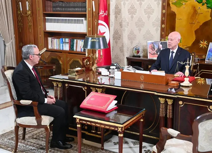 Saïed insiste sur l’envoi d’aides urgentes et la restructuration des...