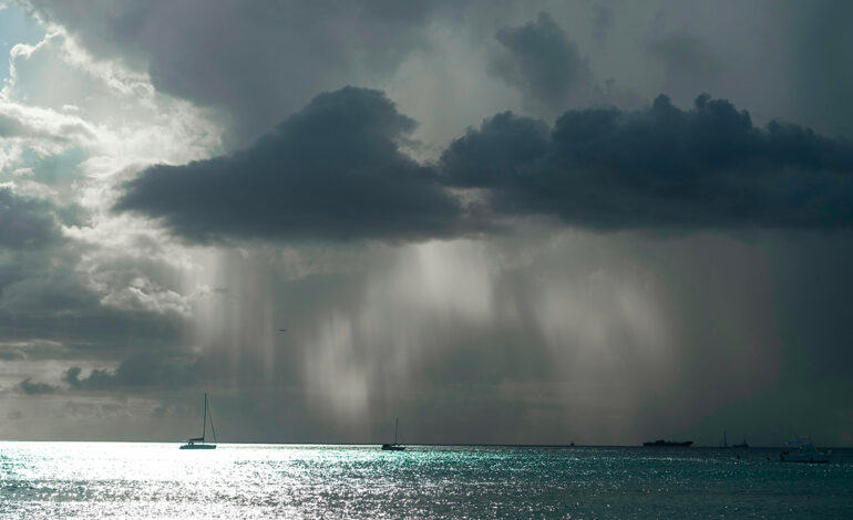 Temps très nuageux, pluies et baisse notable des températures