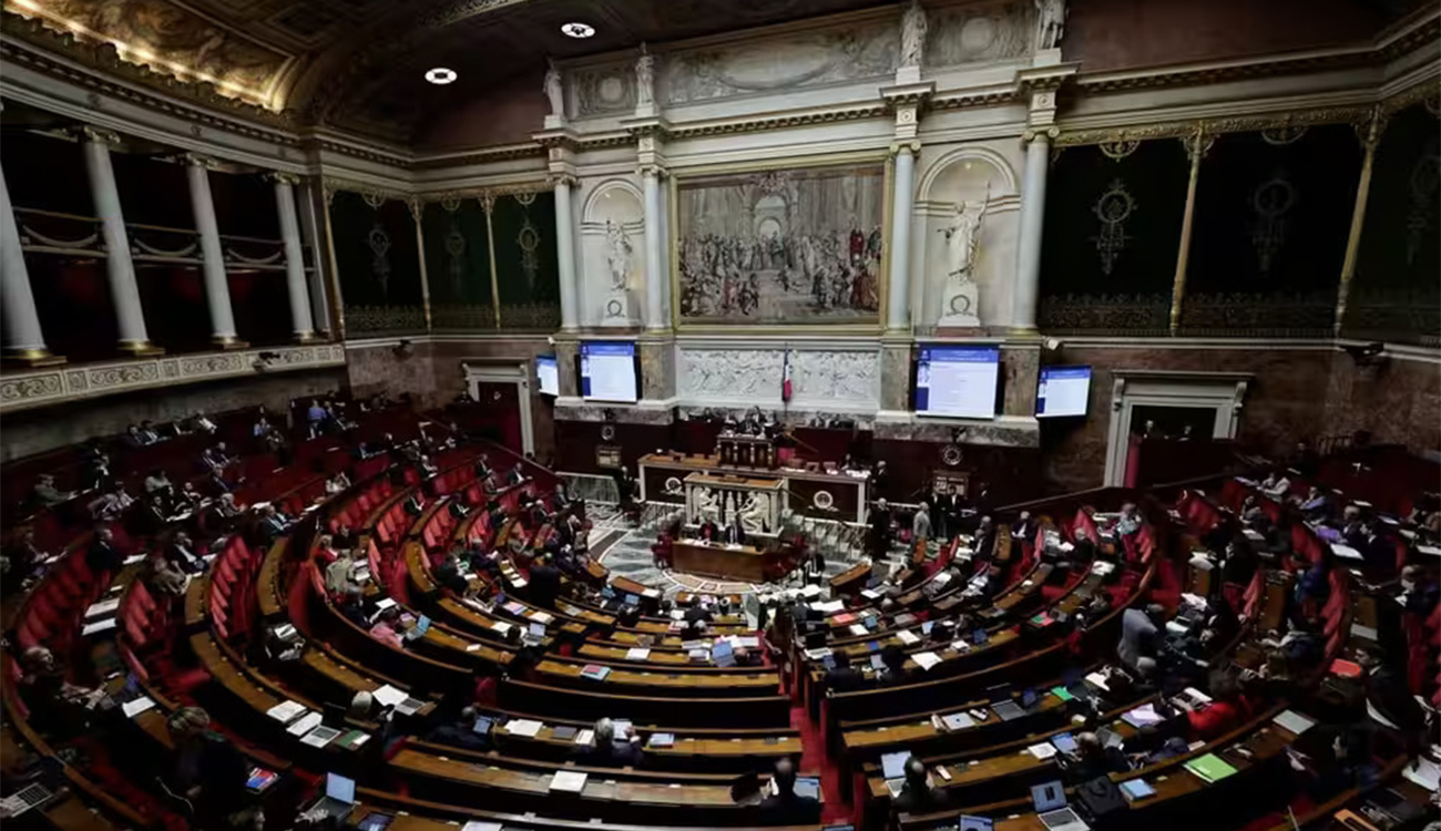 France : un vote serré des députés ouvre la voie...