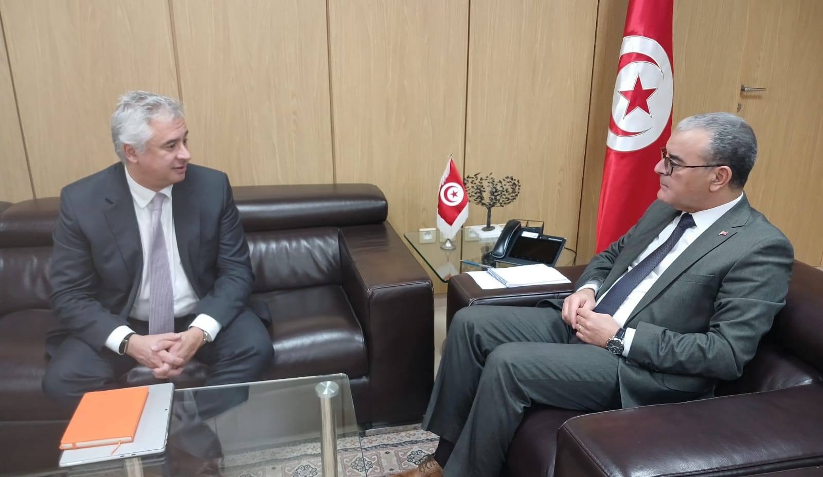 Le potugalais BA Glass choisit la Tunisie pour étendre ses...