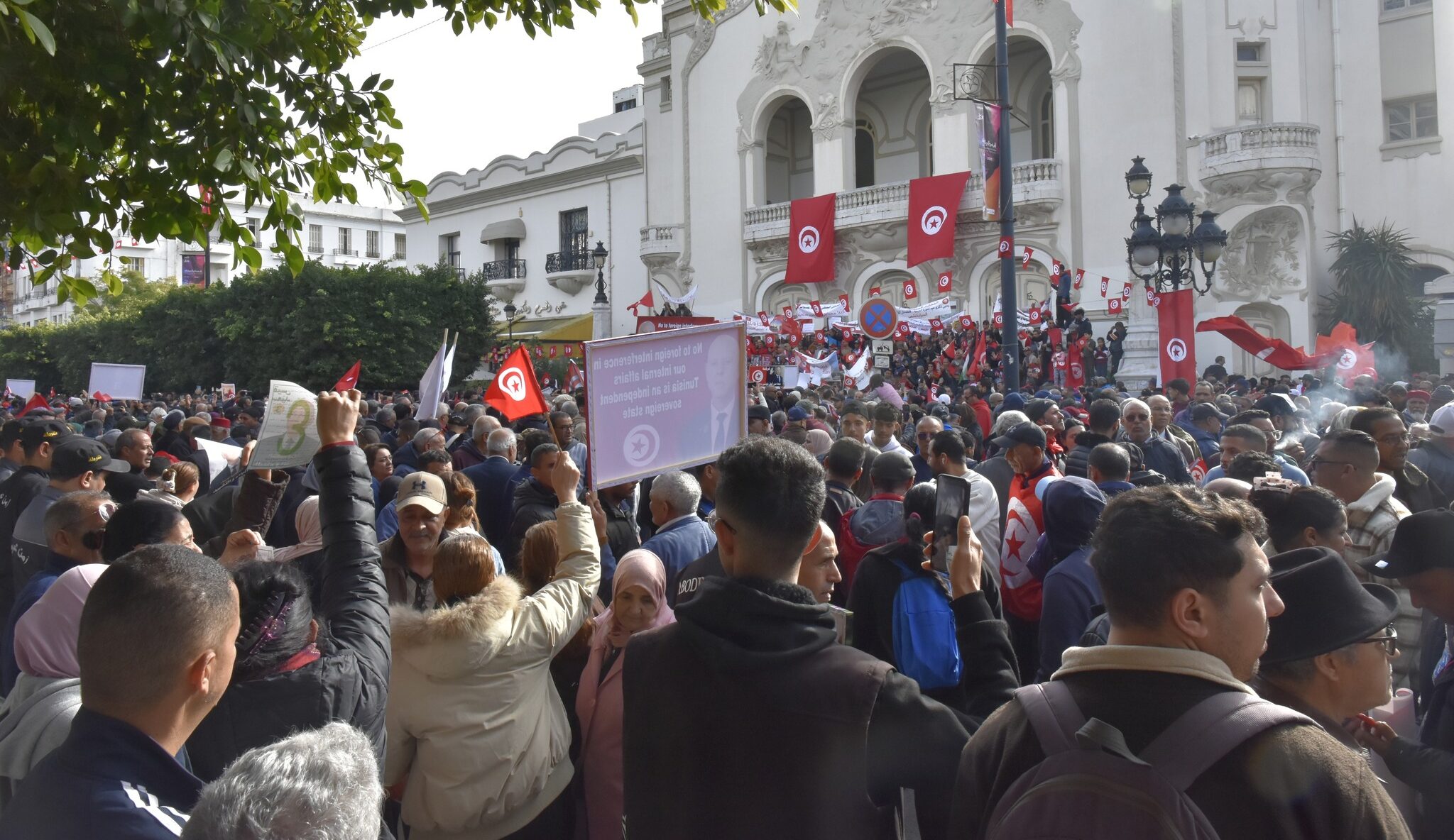 Fête de la Révolution : marche à Tunis en soutien...