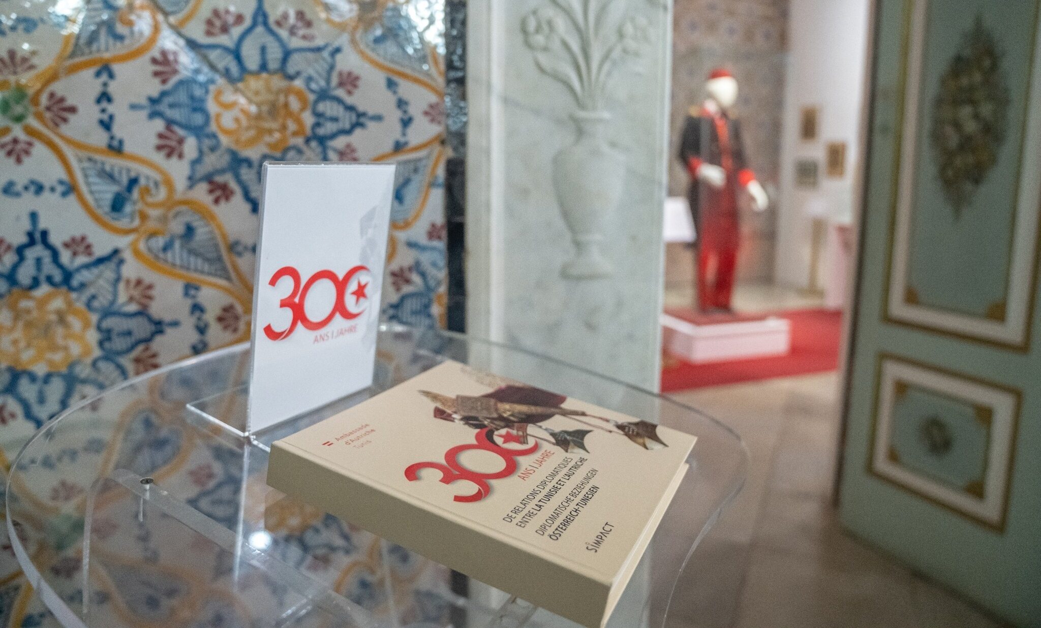 Publication d’un ouvrage célébrant 300 ans de relations diplomatiques entre...