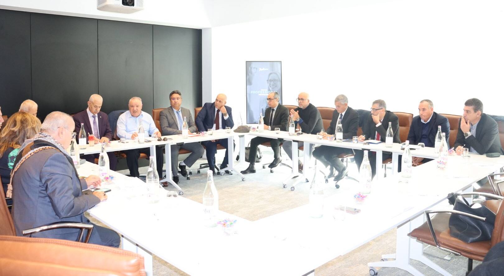 Le ministre du Commerce appelle les Chambres de Commerce à...