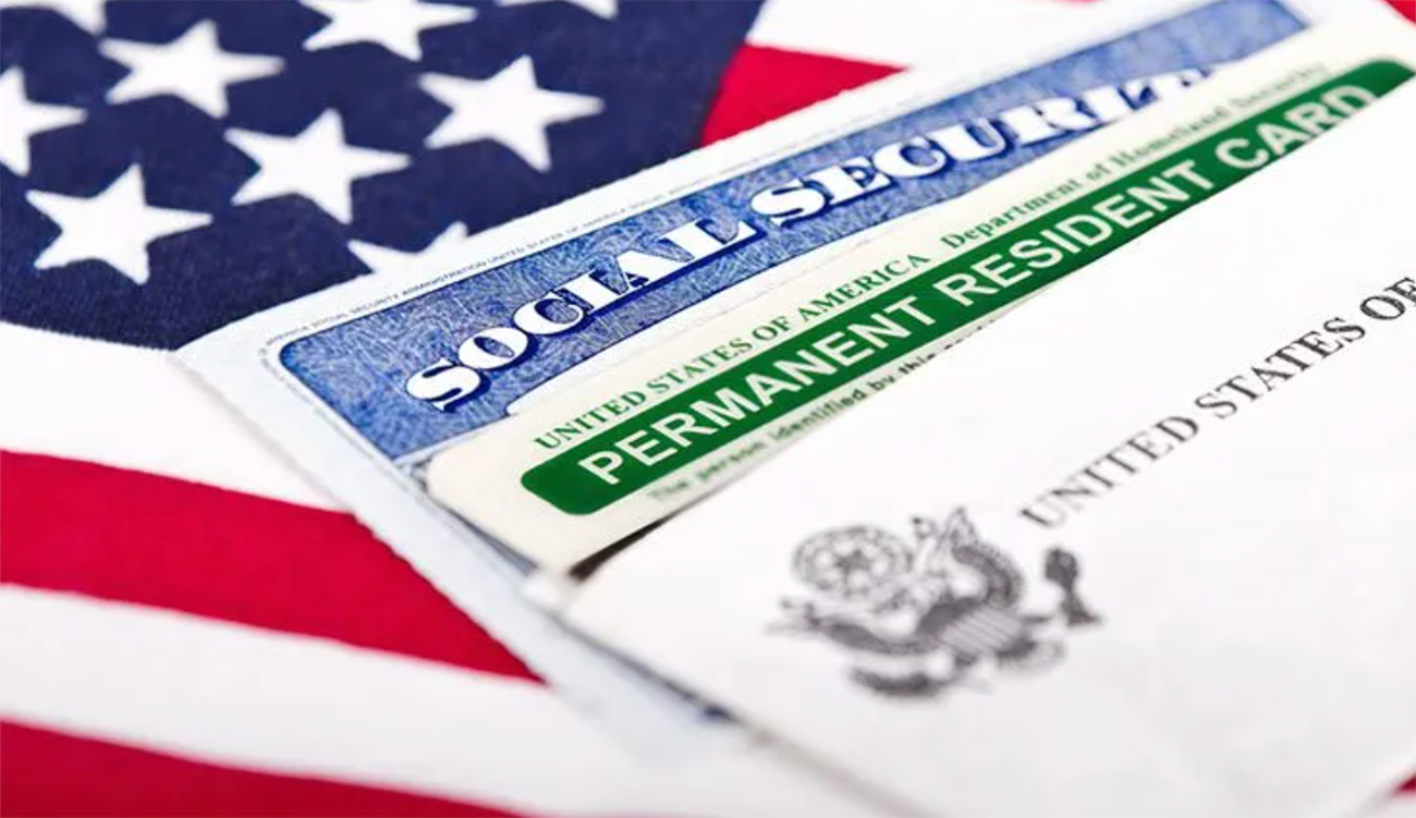 Trump suspend la loterie « Green card »