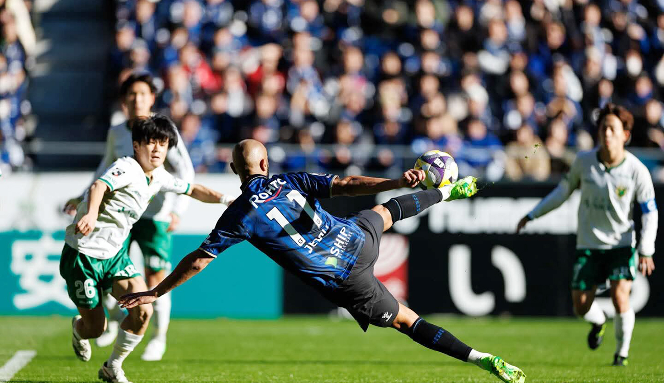 Expatriés : Issam Jebali porte Osaka