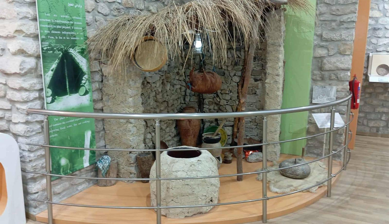 Le Musée du Patrimoine : Traditionnel de Kesra rénové Consolider...