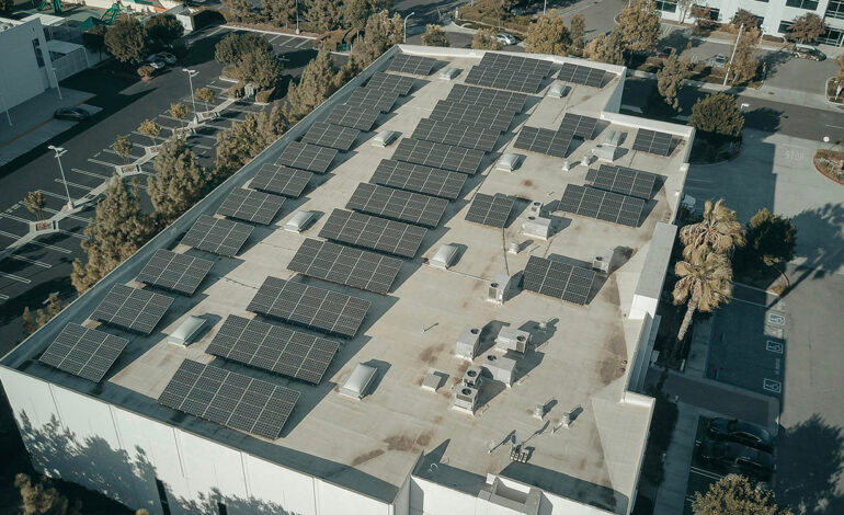 Trois institutions publiques passent à l&rsquo;énergie solaire