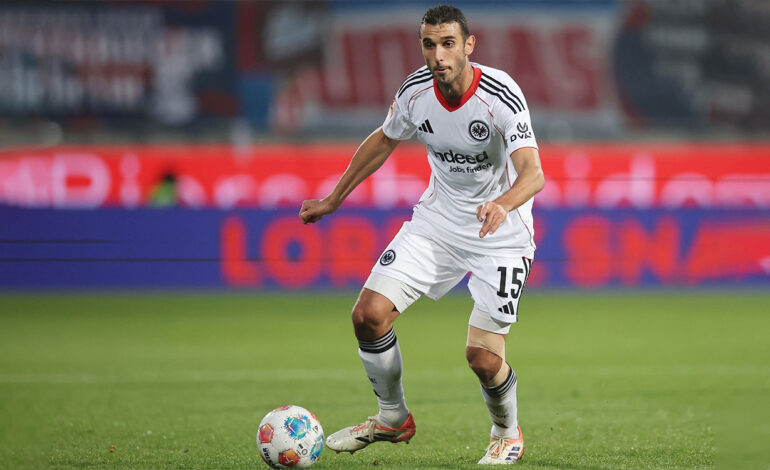 Foot-Eintracht Francfort-FC Barcelone:  l&rsquo;international tunisien Elyes Skhiri si près du but…