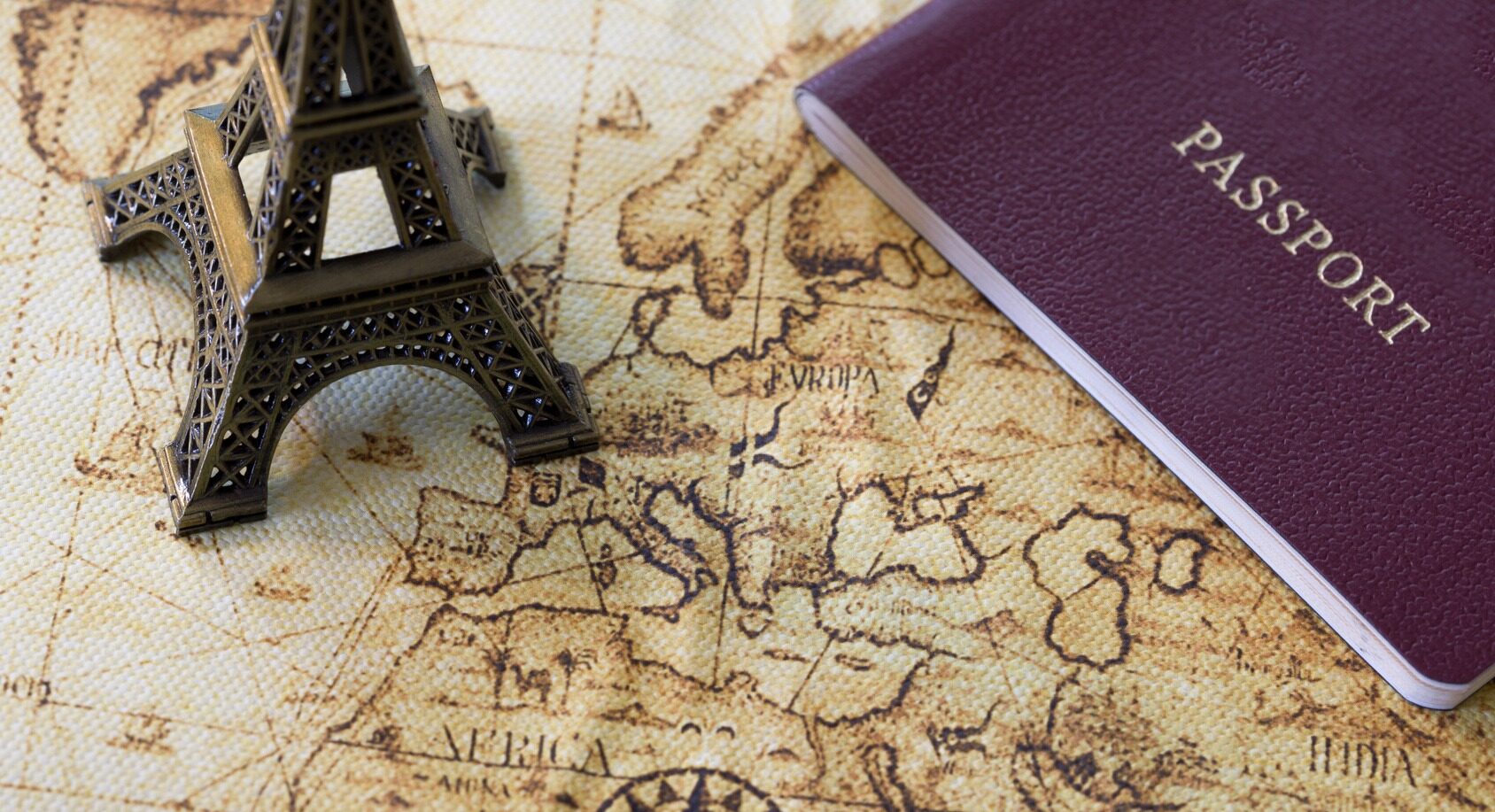 France : obtenir un titre de séjour ou la nationalité...