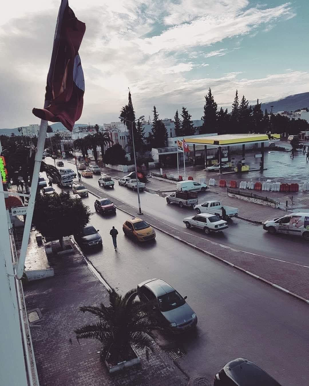 Au lendemain de la dépression atmosphérique, les Tunisiens comptent les...