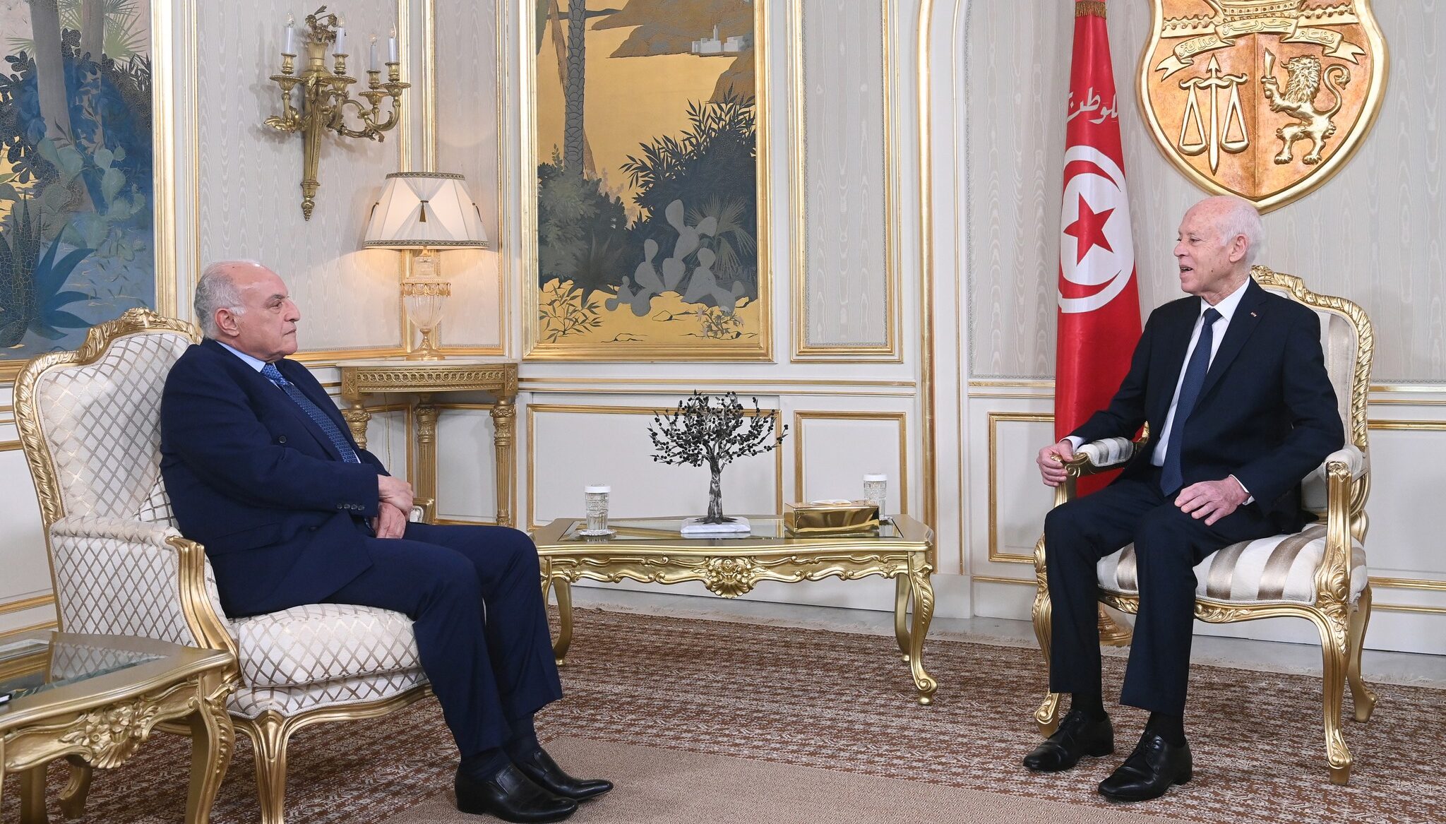 Tunisie–Algérie : Kais Saïed et Ahmed Attaf réaffirment leur coopération...